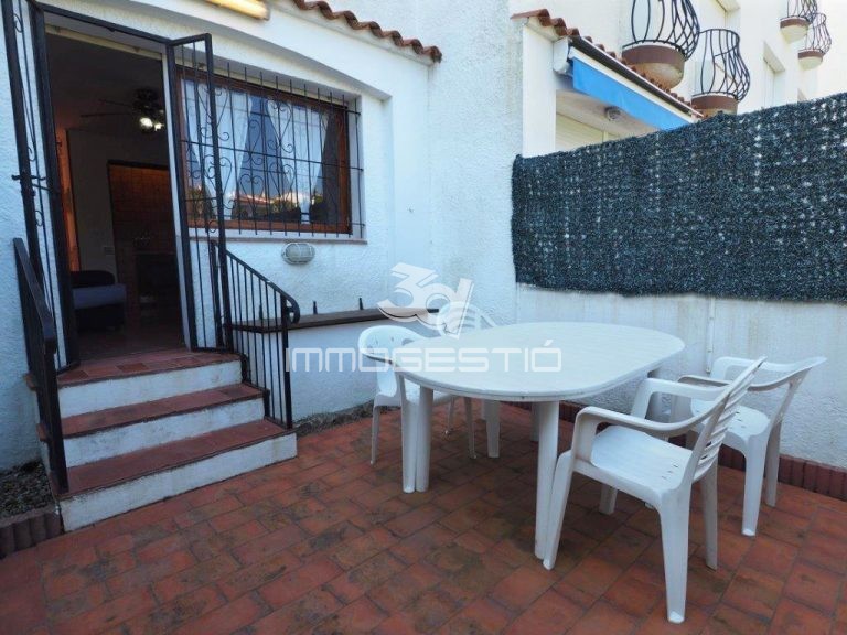 estudio-en-venta-l'escala-estdi-venda-studio-vente-immobilier-apartment-studio-for-sale-apartamentos-apartaments-pisos-cases-casa-terrenos-parcelas-inmobiliaria