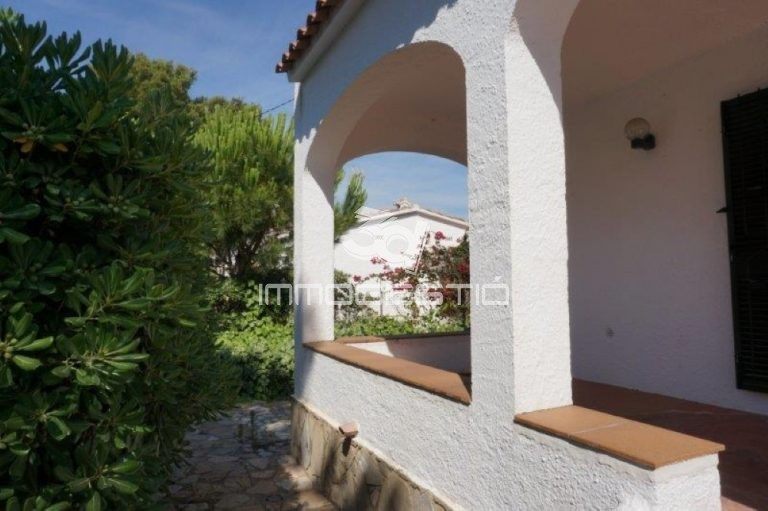 casa-plantabaixa-garatge-platja-venda-lescala-platabaja-garaje-venta-maison-rezdechausse-garage-vente-house-groundfloor-sale-estateagent-immobilier-inmobiliarias