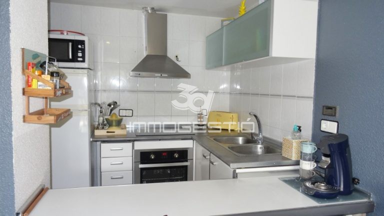 fantastic-apartament-habitacions-lescala-piscina-venda-laclota-apartamento-habitaciones-venta-appartement-vente-piscine-riells-apartment-bedroomd-swimmingpool-sales (2).JPG