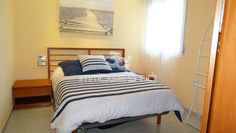 fantastic-apartament-habitacions-lescala-piscina-venda-laclota-apartamento-habitaciones-venta-appartement-vente-piscine-riells-apartment-bedroomd-swimmingpool-sales (2).JPG