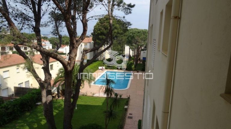 fantastic-apartament-habitacions-lescala-piscina-venda-laclota-apartamento-habitaciones-venta-appartement-vente-piscine-riells-apartment-bedroomd-swimmingpool-sales (2).JPG