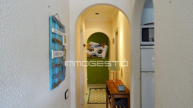 fantastic-apartament-habitacions-lescala-piscina-venda-laclota-apartamento-habitaciones-venta-appartement-vente-piscine-riells-apartment-bedroomd-swimmingpool-sales (2).JPG