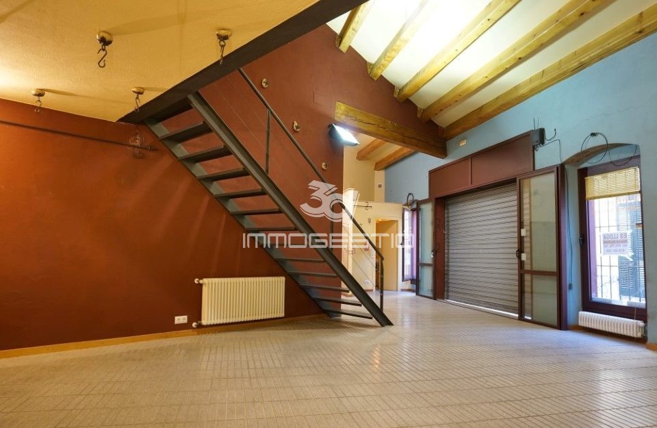 Local comercial per llogar al nucli antic