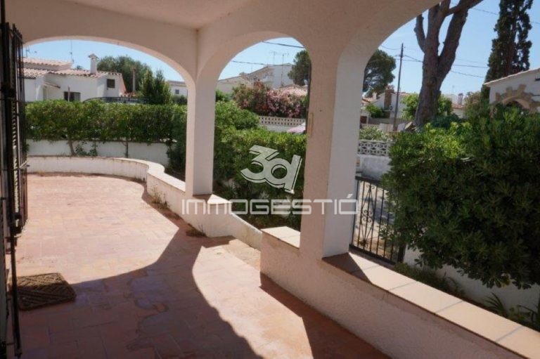 casa-plantabaixa-garatge-platja-venda-lescala-platabaja-garaje-venta-maison-rezdechausse-garage-vente-house-groundfloor-sale-estateagent-immobilier-inmobiliarias