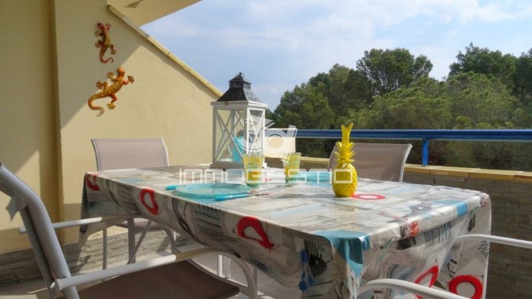 fantastic-apartament-habitacions-lescala-piscina-venda-laclota-apartamento-habitaciones-venta-appartement-vente-piscine-riells-apartment-bedroomd-swimmingpool-sales