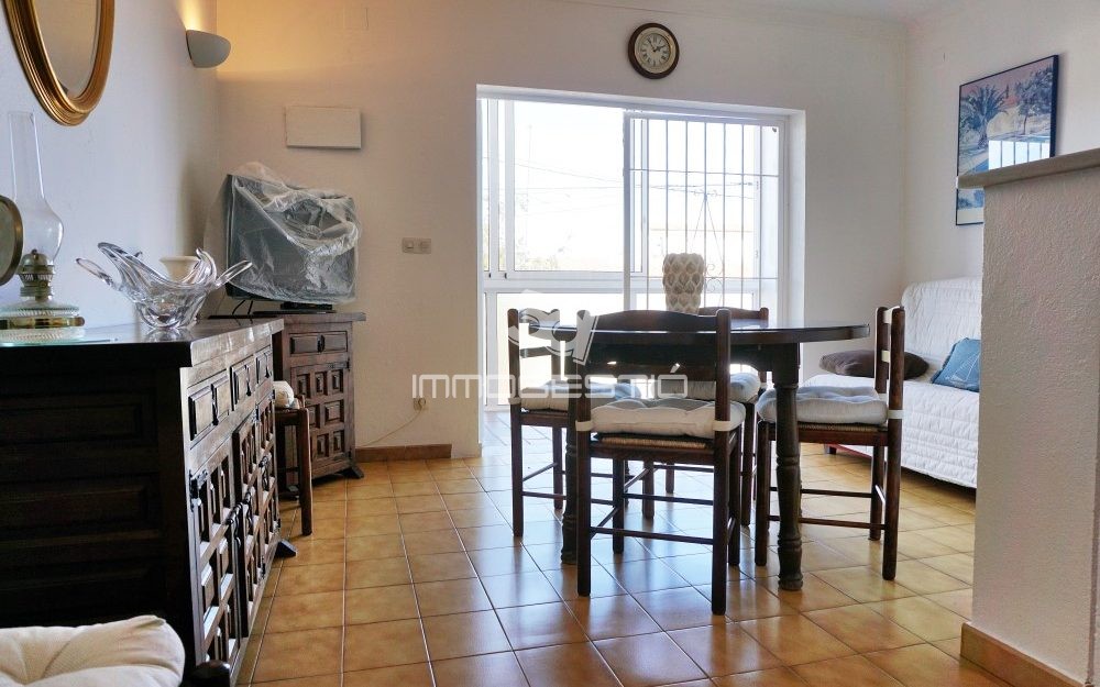 Appartement avec une chambre et terrasse couverte