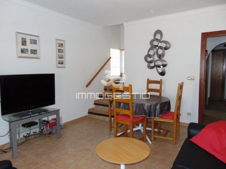 casa-habitaciones-jardin-venta-havbitacions-jardi-venda-maison-house bedroom-sale-chambres-jardin-vente-mar_escala_apartamento_compra_parcela_piso