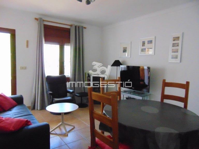 casa-habitaciones-jardin-venta-havbitacions-jardi-venda-maison-house bedroom-sale-chambres-jardin-vente-mar_escala_apartamento_compra_parcela_piso