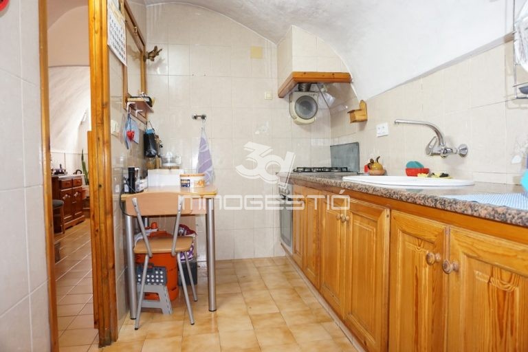 casa-poble-nucli-antic-lescala-pueblo-casco-antiguo-maison-ville-vieux-quartier-old-typical-catalan-house-venta-venda-vente-sale-immobiliaries-immobiliers