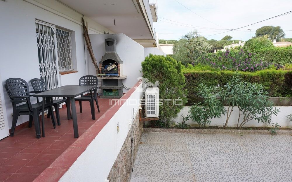 Apartamento con jardín privado y gran terraza