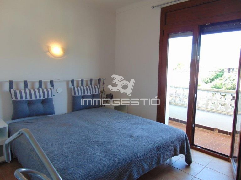 casa-habitaciones-jardin-venta-havbitacions-jardi-venda-maison-house bedroom-sale-chambres-jardin-vente-mar_escala_apartamento_compra_parcela_piso