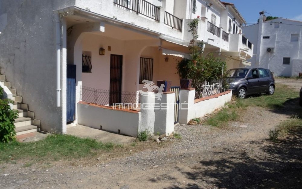 Apartamento reformado cerca de la playa de Riells