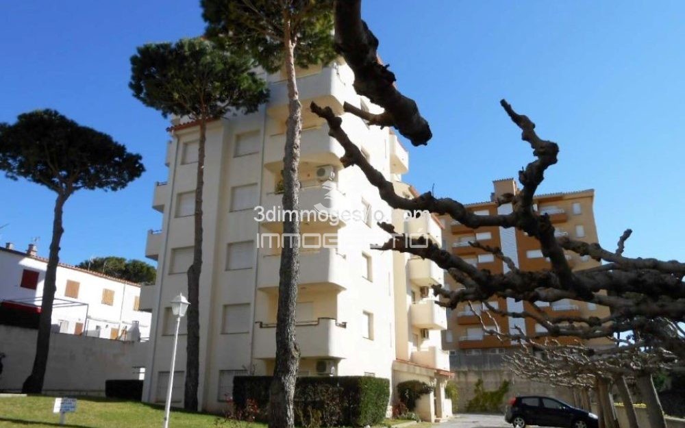 Apartament a prop del port