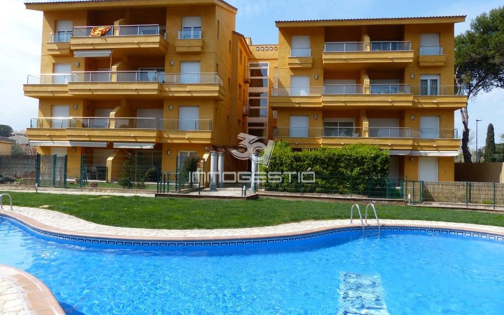 Àtic duplex amb grans terrasses