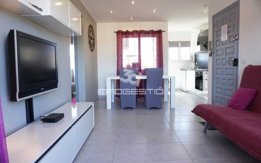 Piso reformado con terraza