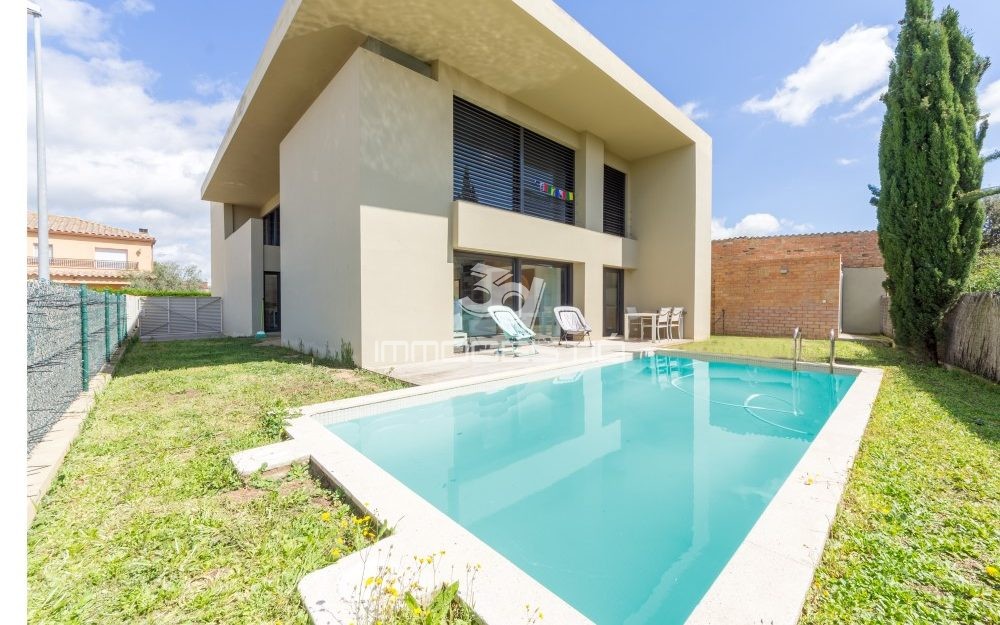 Modern house in La Tallada d’Empordà